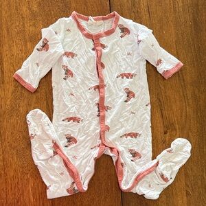 KYTE Baby One-Piece Footed Pajamas with Red Panda Print 6-12mos